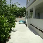 Seaview 3708 شقة Kampor