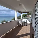 Seaview 3708 شقة Kampor